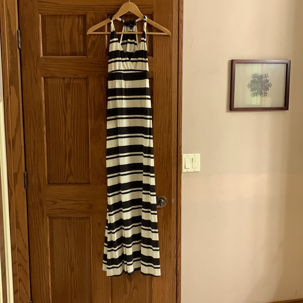 Size XS Gap maxi dress striped